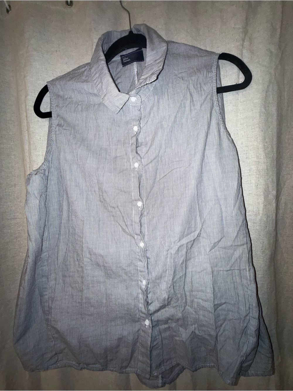 Sleeveless Button-Down Shirt - Light Blue Pinstripe